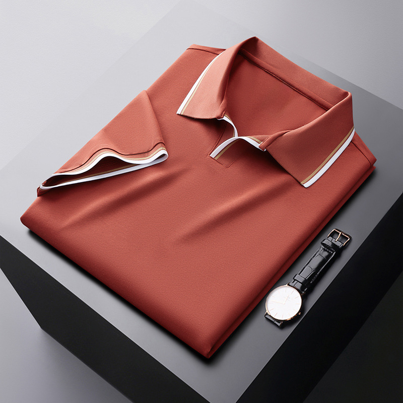 Seidenbreeze Poloshirt für elegante Sommerlooks
