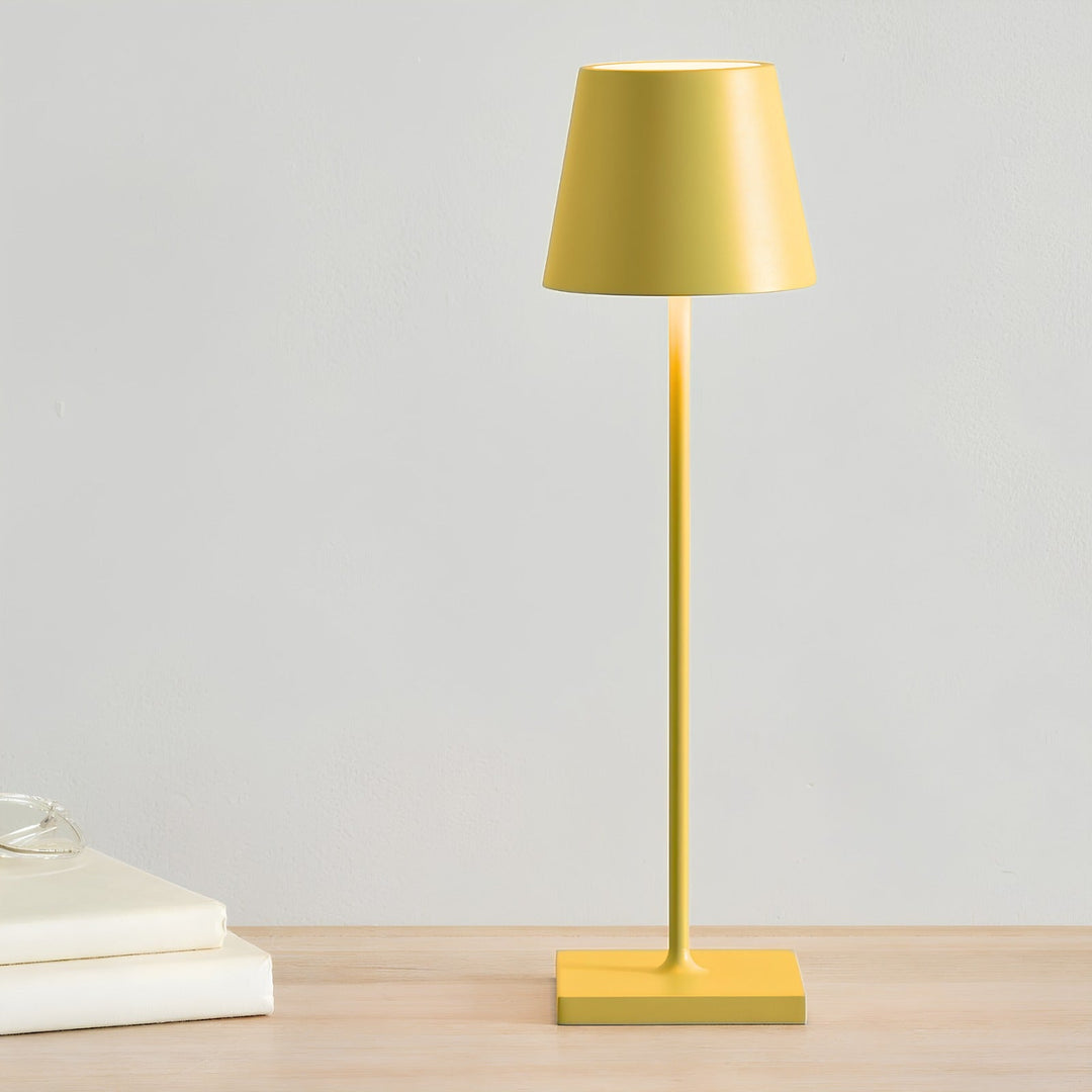 Verstellbare hohe Tischlampe für stilvolle Beleuchtung