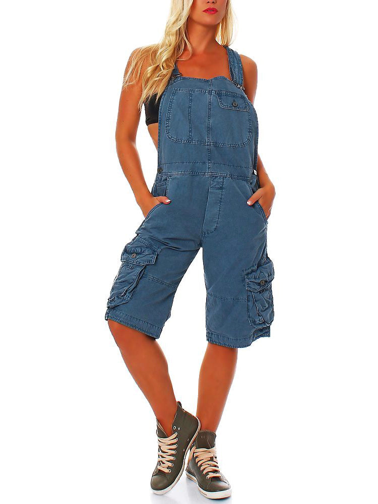 Kurze Damenlatzhose mit funktionalen Cargotaschen