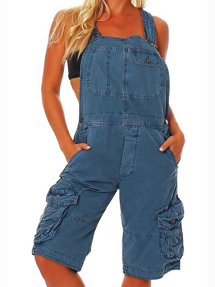 Kurze Damenlatzhose mit funktionalen Cargotaschen