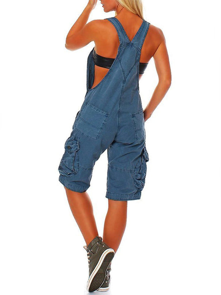 Kurze Damenlatzhose mit funktionalen Cargotaschen