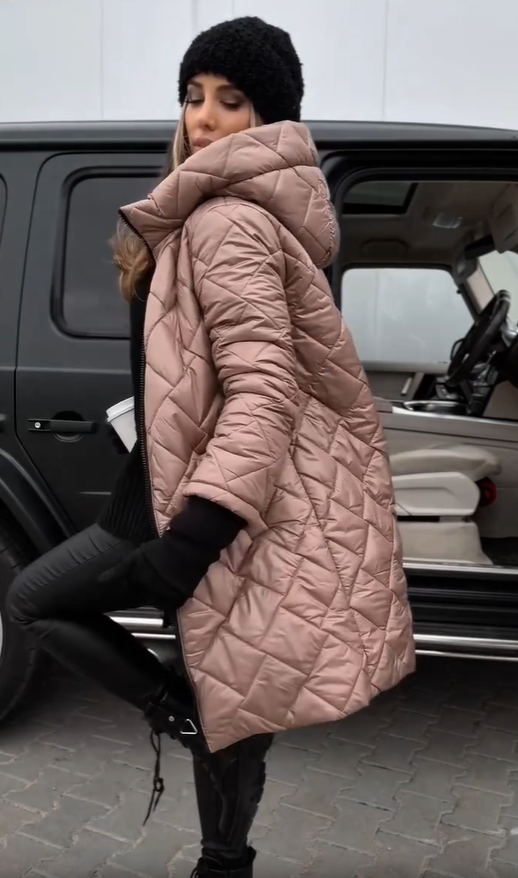 Clara | Gestepptes Damen Kapuzenjacke modern stilvoll
