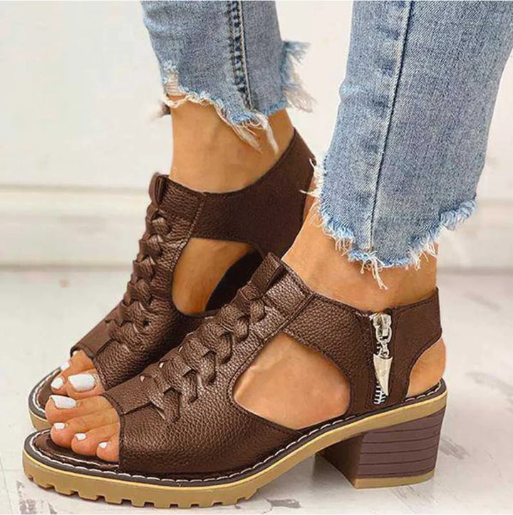 Anna | Schlichte Studentensandalen mit Reißverschluss