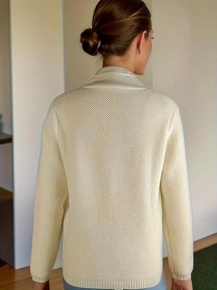 Felicia | Zeitlose Strickjacke für jeden Anlass