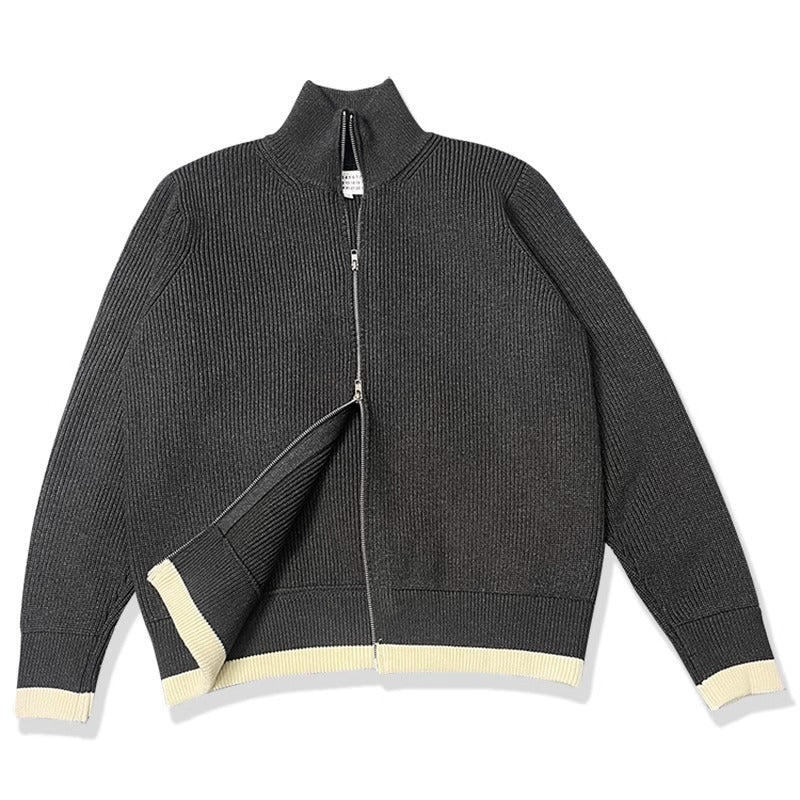 Warme Strickjacke mit Reißverschluss und hohem Rollkragen