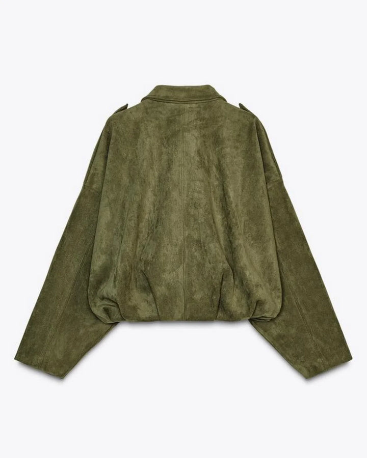 Katharina | Die kultige Bomberjacke im modernen Stil