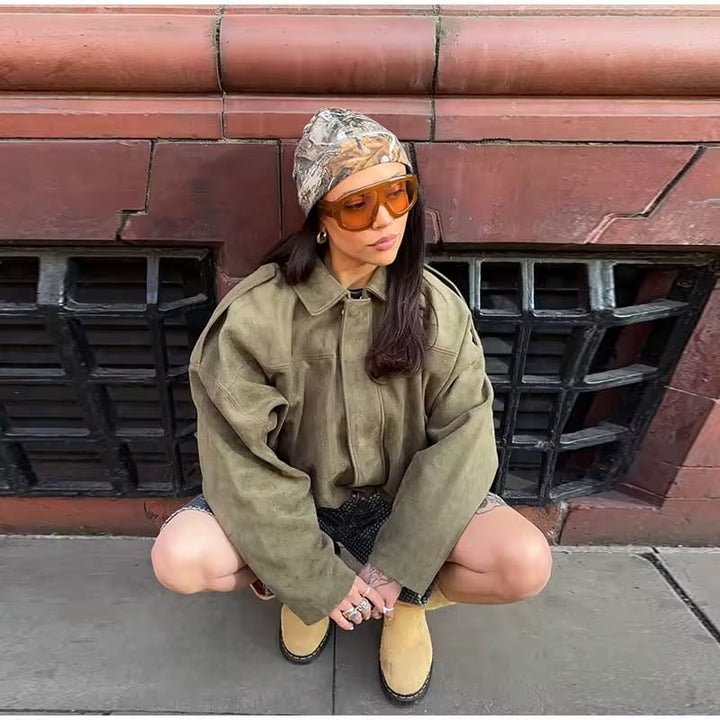 Katharina | Die kultige Bomberjacke im modernen Stil