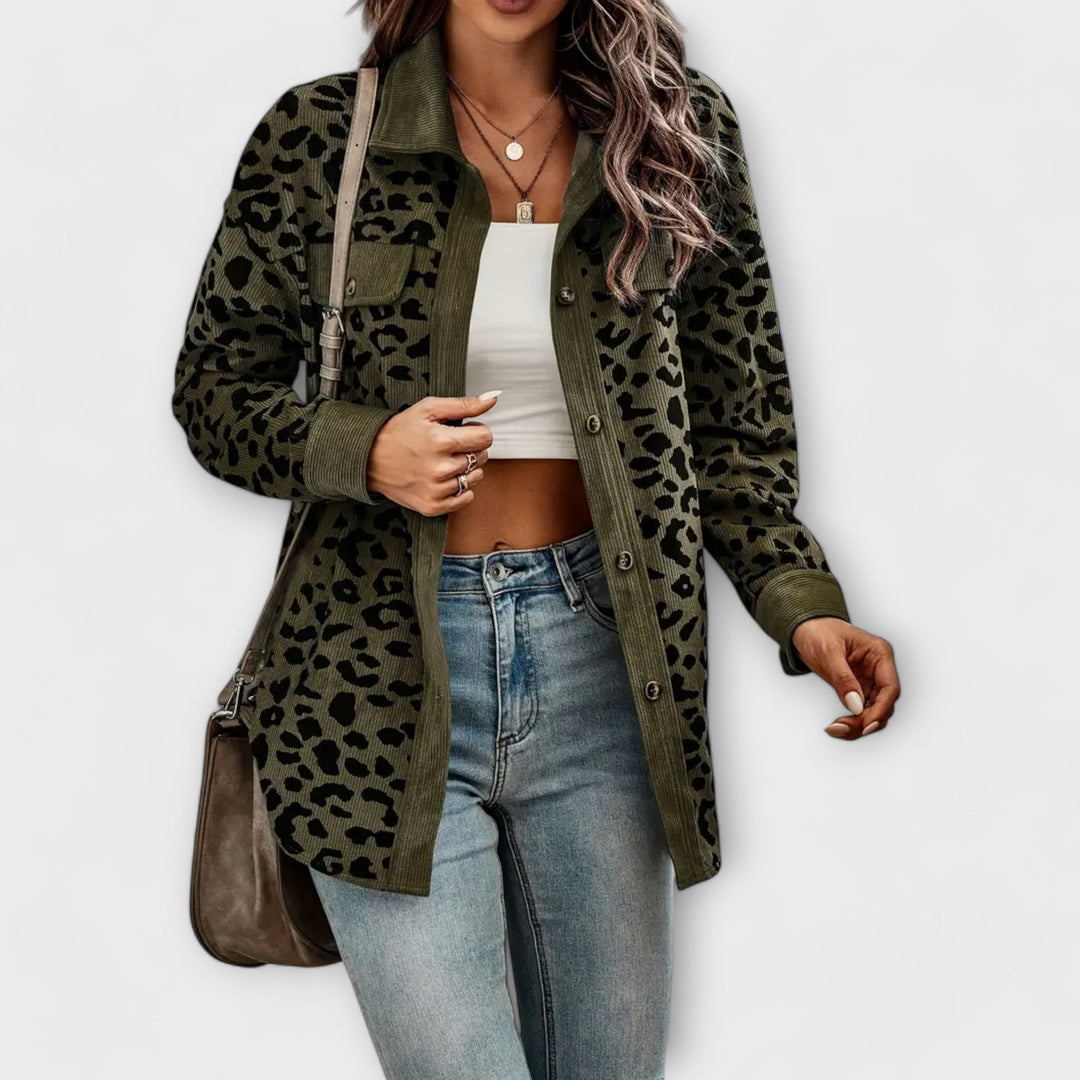 Mila | Damen Hemdjacke mit modernem Leopardenmuster