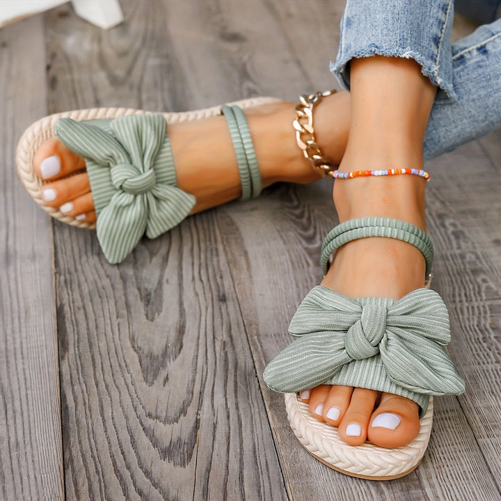 Melissa Slipper | Elegant, verspielt und bequem für jeden Anlass