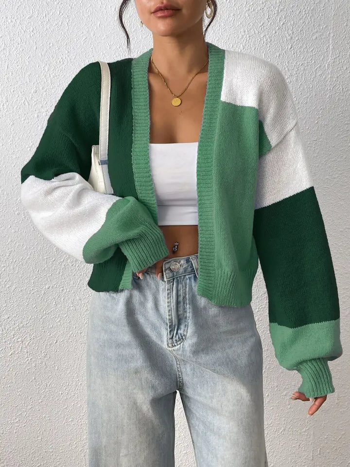 Alina | Farbblock-Strickjacke mit trendigem Look