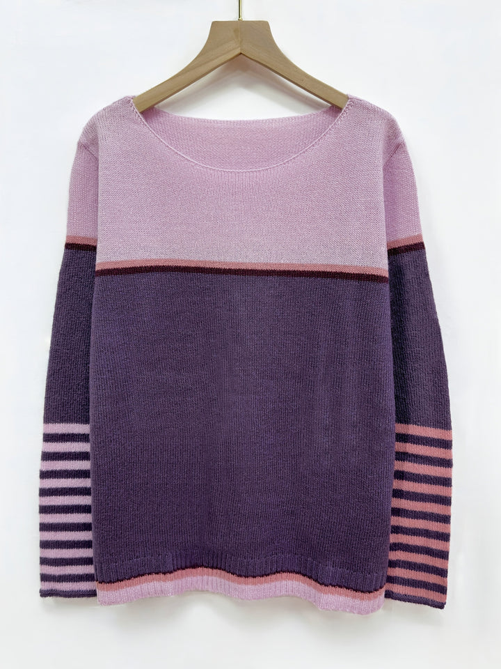Greta | Eleganter Damen Pullover breit und gestreift