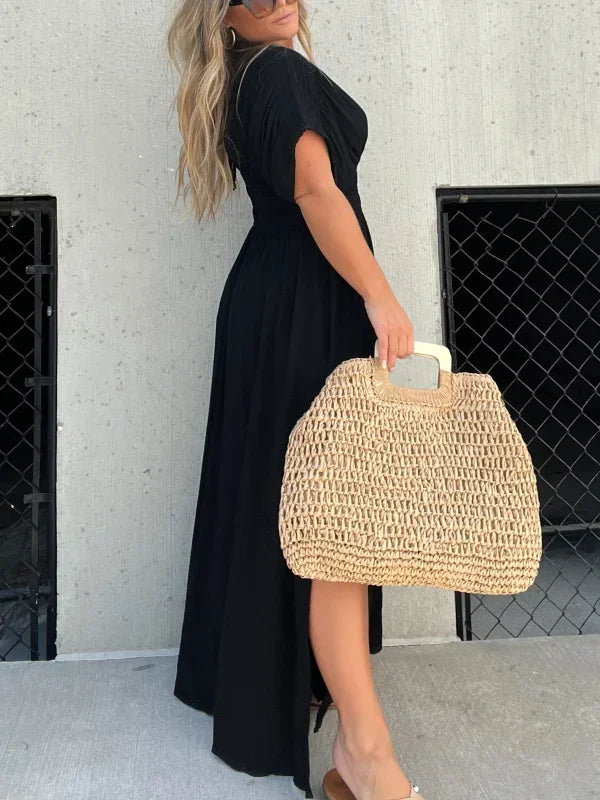 Suri Schönes Kleid für feminine Looks an warmen Sommertagen