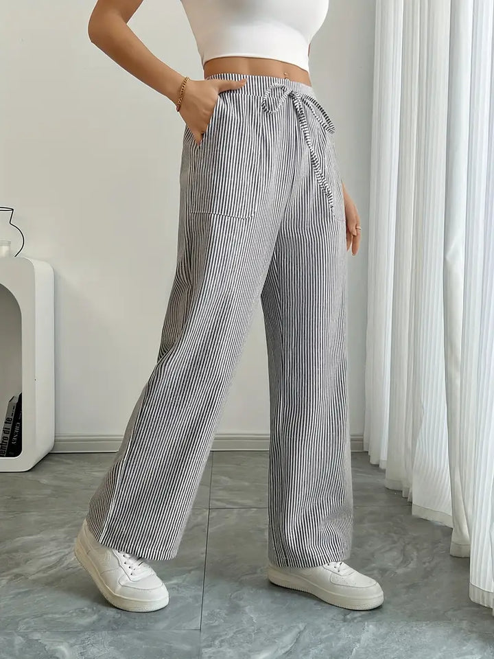 Alina | Elegante gestreifte Hose mit Taschen