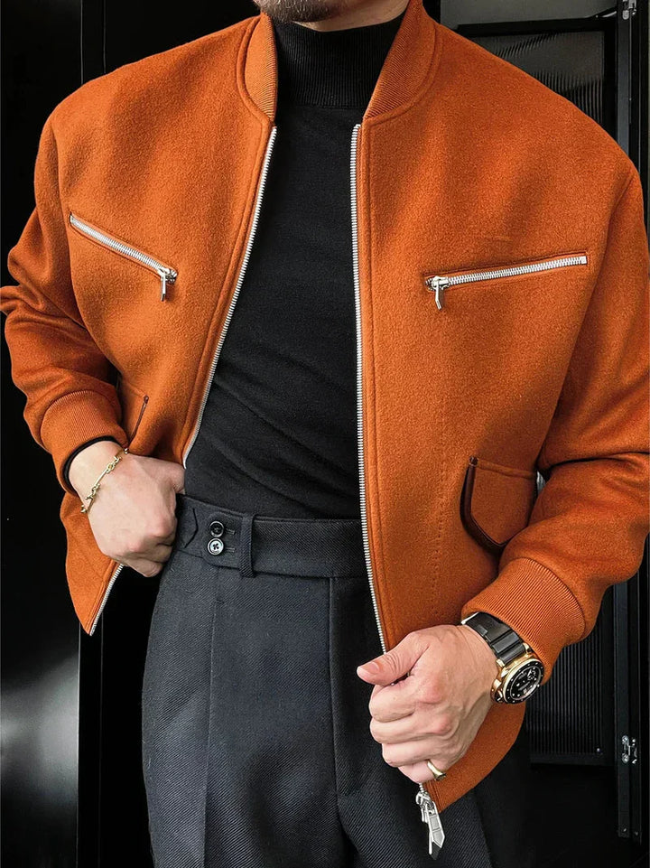 Jacke mit Reißverschlusstaschen und Kapuze