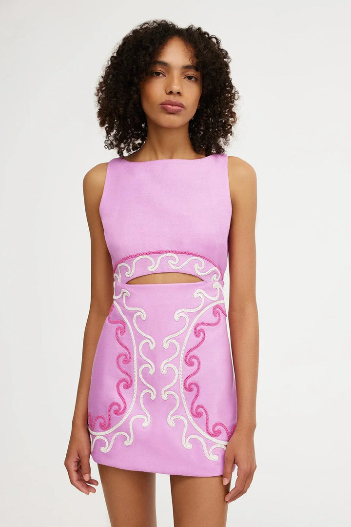 Nara | Feminines Minikleid mit schlichtem Schnitt