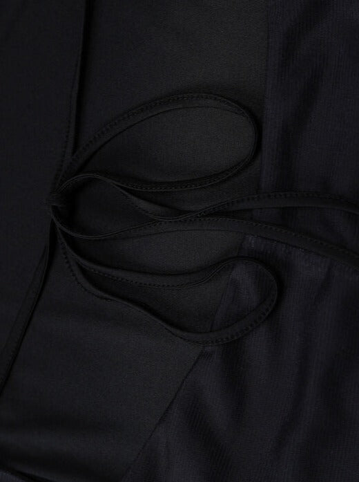 Maxikleid mit Blumendruck und offenem Rücken