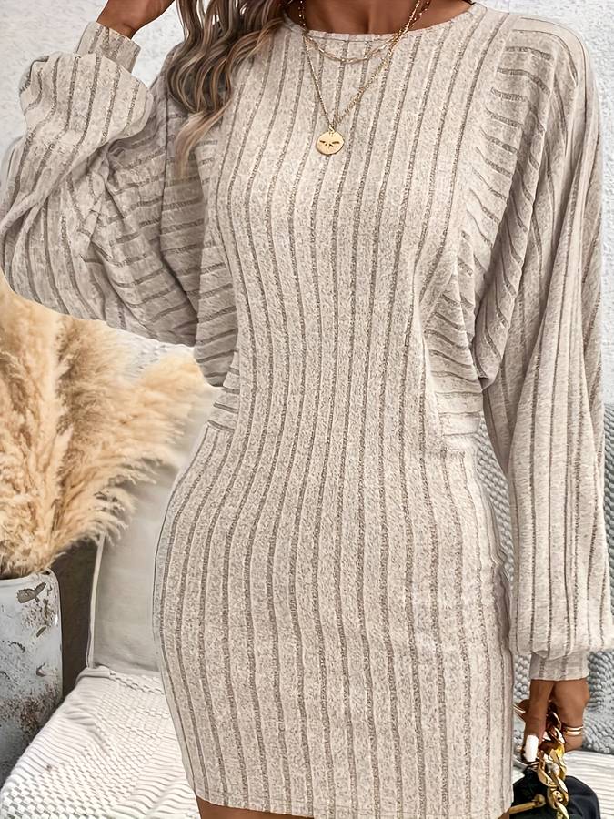 Mara | Casual Damen Strickkleid beige locker geschnitten