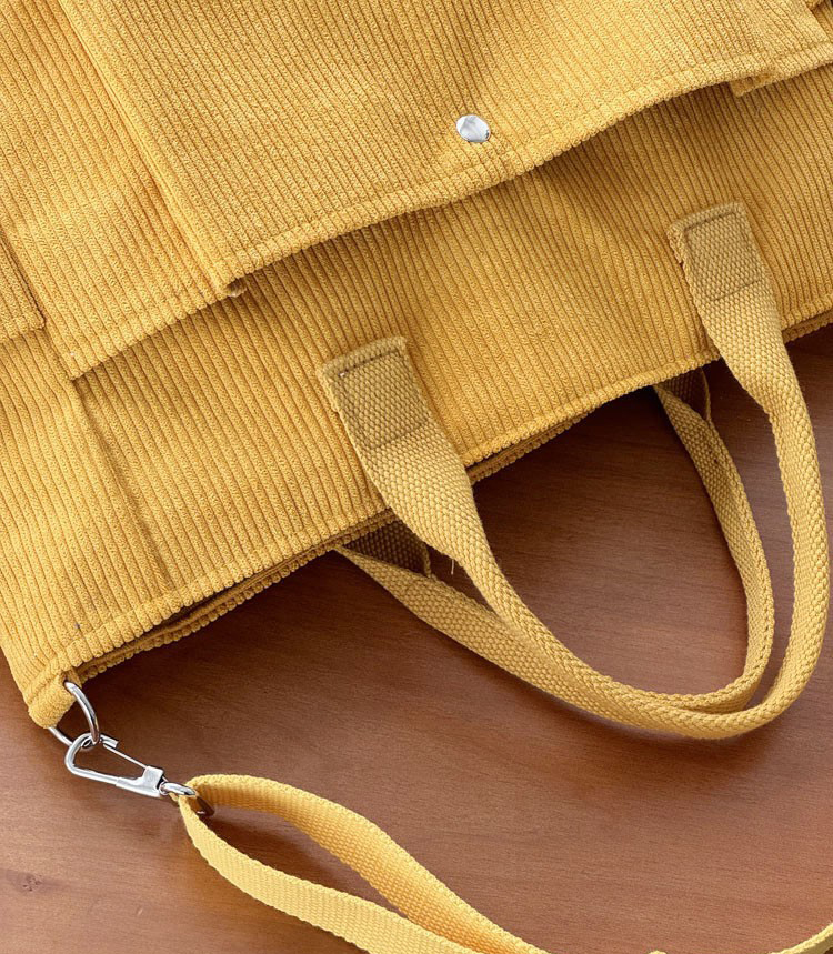 Umhängetasche aus Kord für lässige Alltagslooks