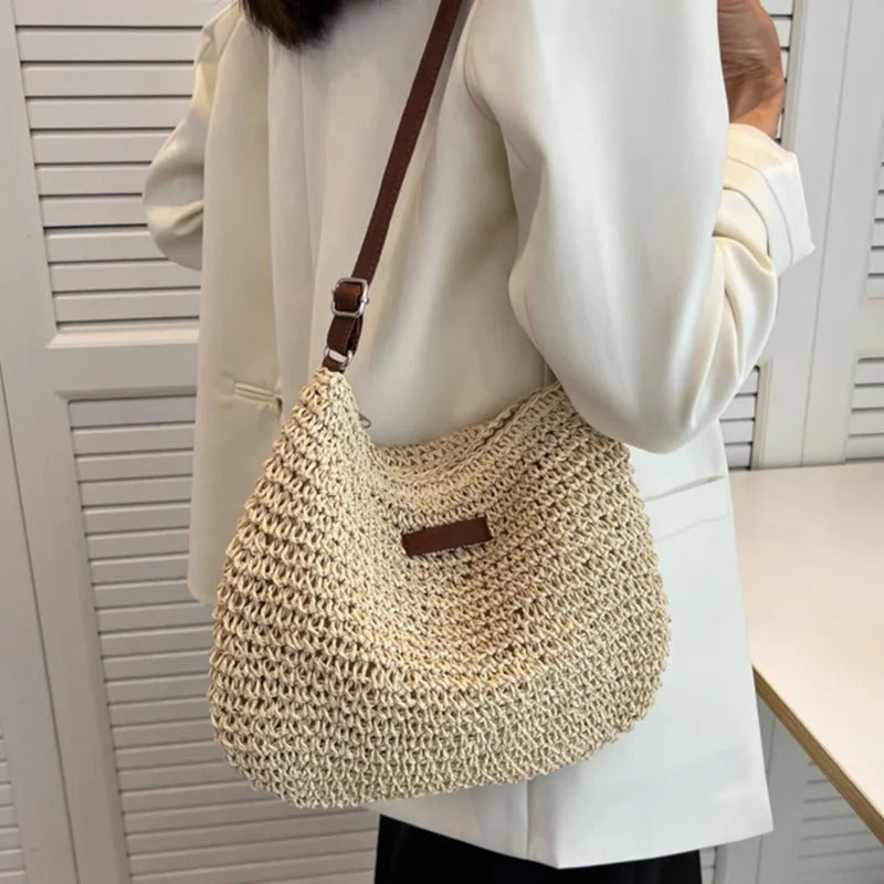 Eva | Trendige Stroh-Schultertasche für warme Tage