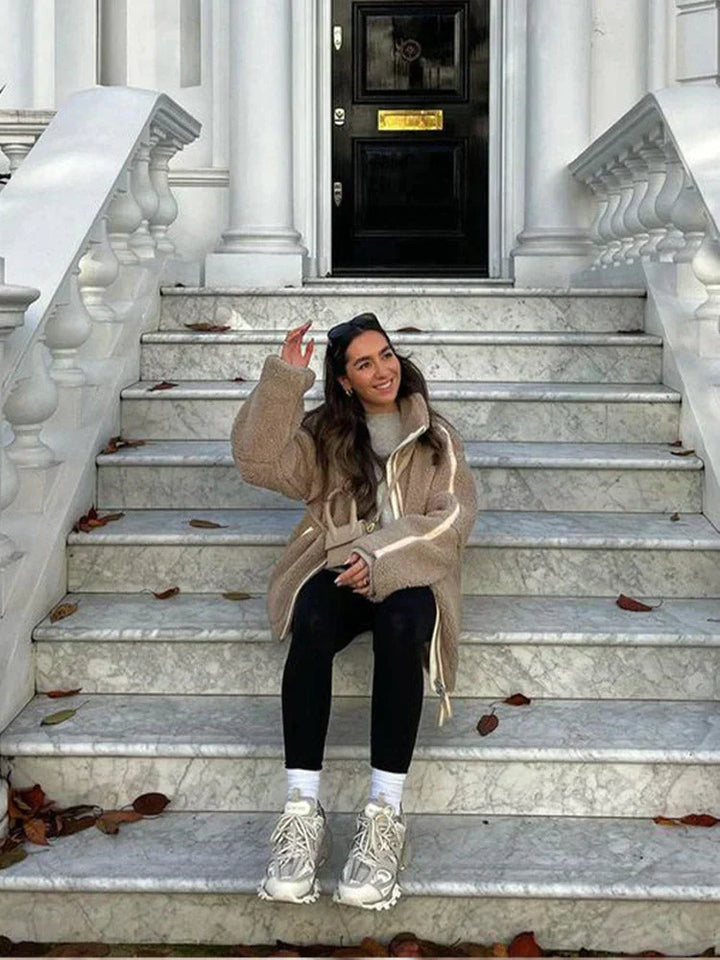 Charlotte | Klassische Lammfelljacke für den Winter