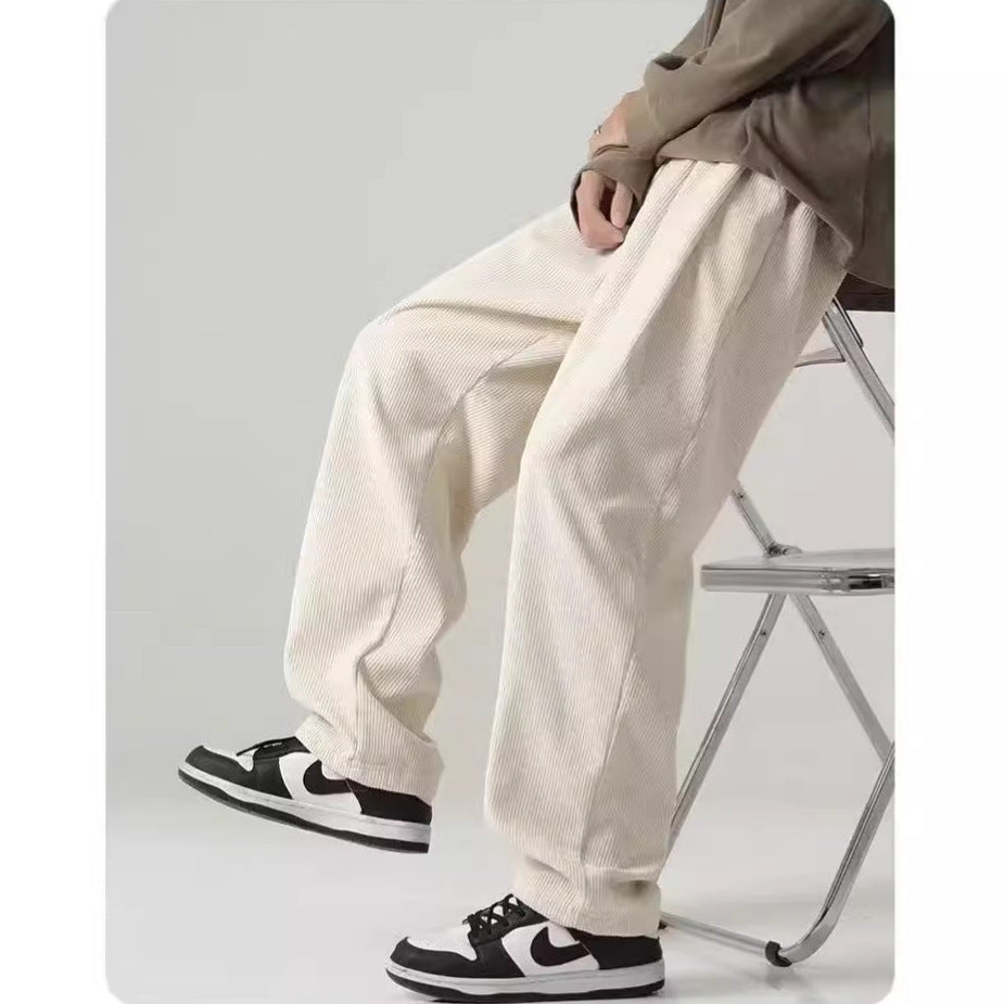 Jan | Retro-Sporthose für den Alltag im Herbst