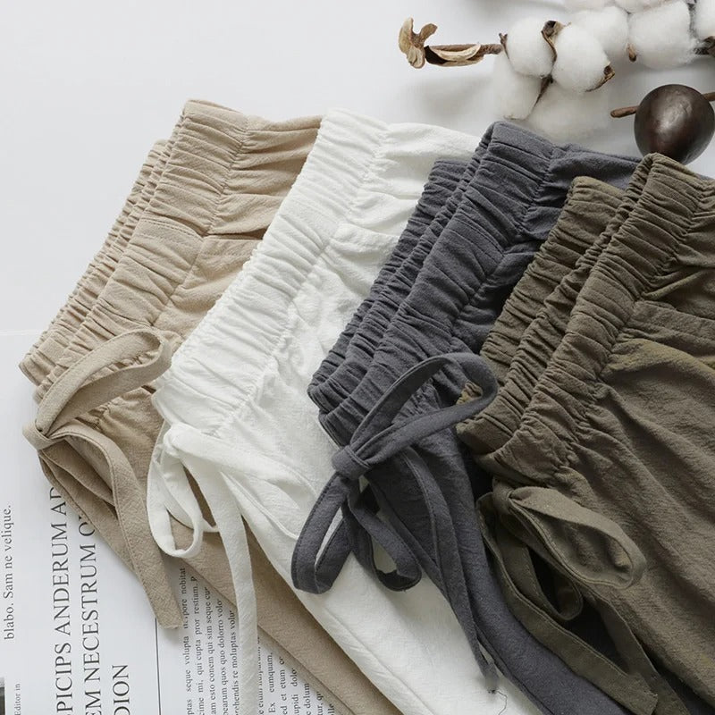Elara | Leinen Shorts mit schrägen Taschen