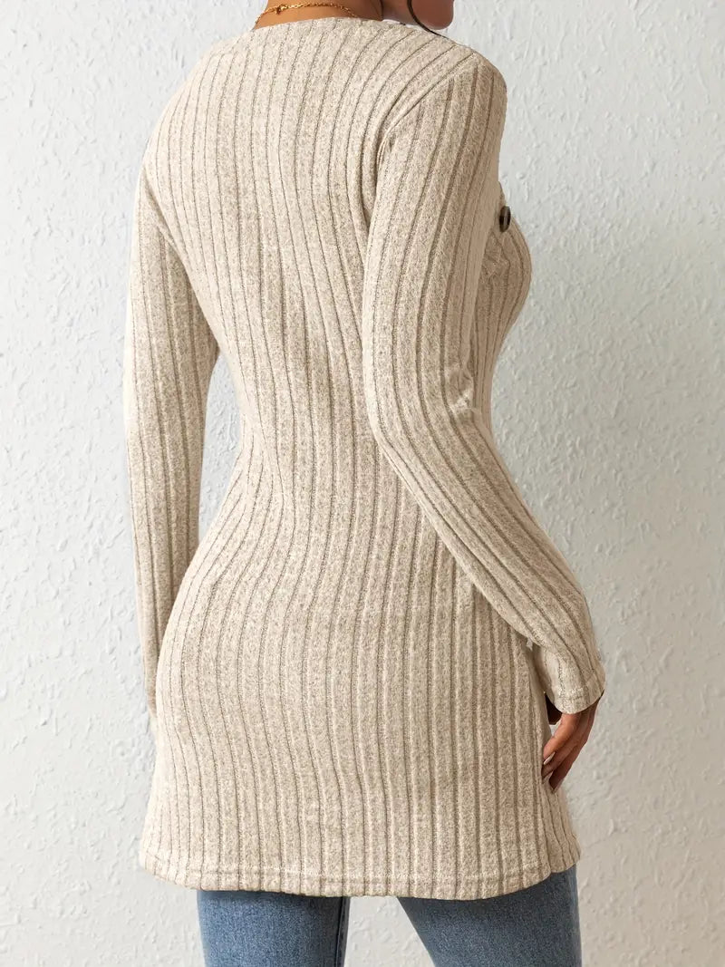 Camille | Asymmetrisches Oberteil mit Knopfdetails