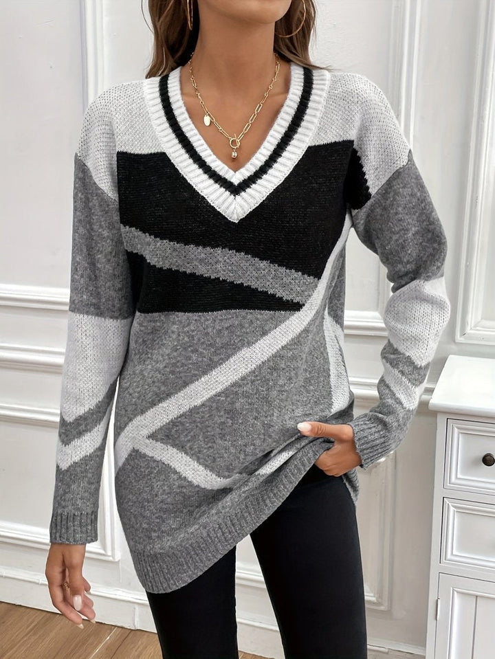 ElisaBerlin | V-Ausschnitt Strickpullover mit Stil
