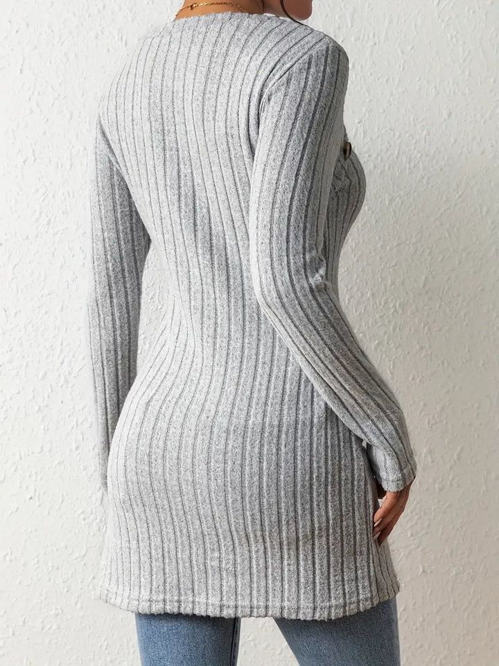 Camille | Asymmetrisches Oberteil mit Knopfdetails