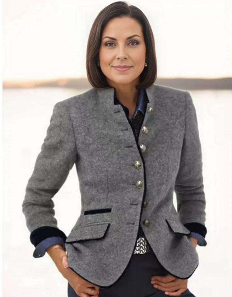 Nade | Blazer für Damen mit Mehrknopf-Design