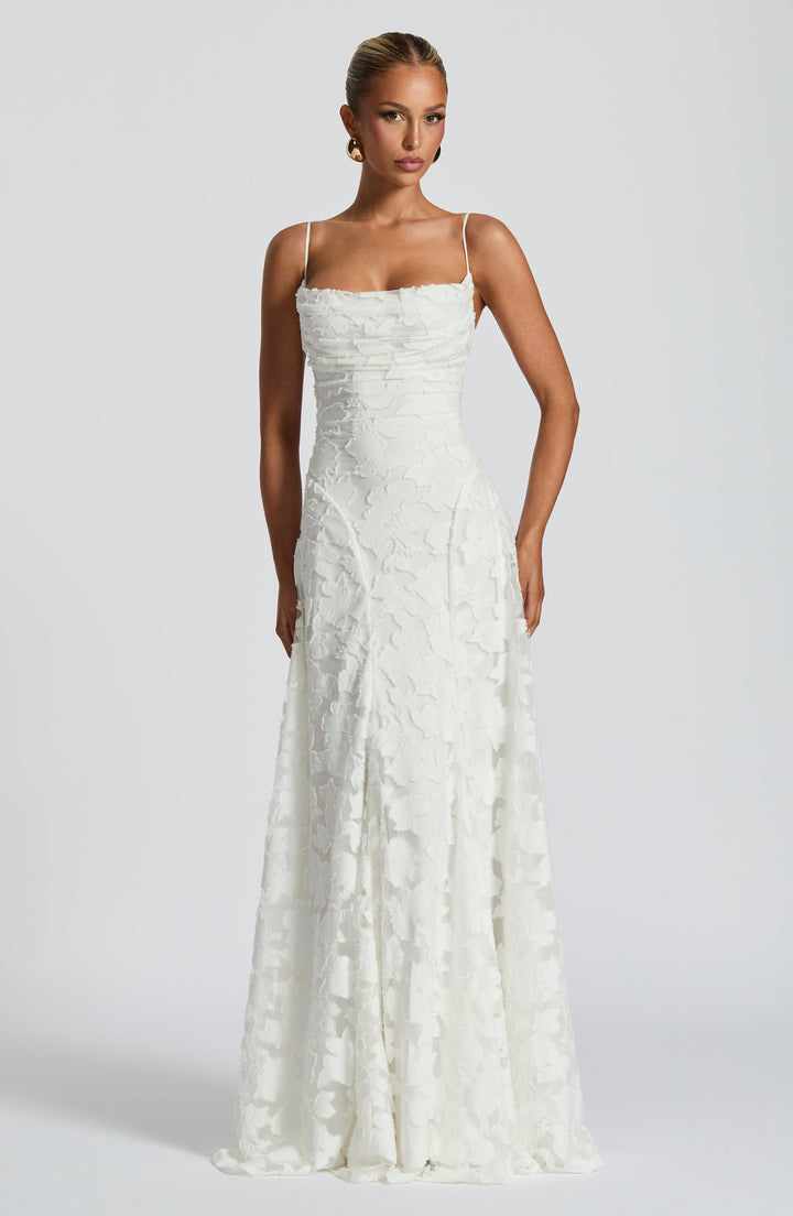 Elara | Langes Damenkleid mit elegantem Schnitt