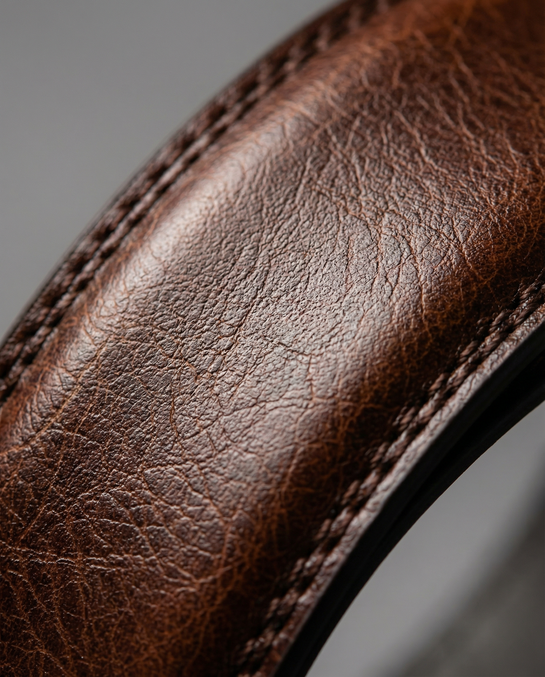 Max | Gürtel aus Rindsleder mit feiner Optik