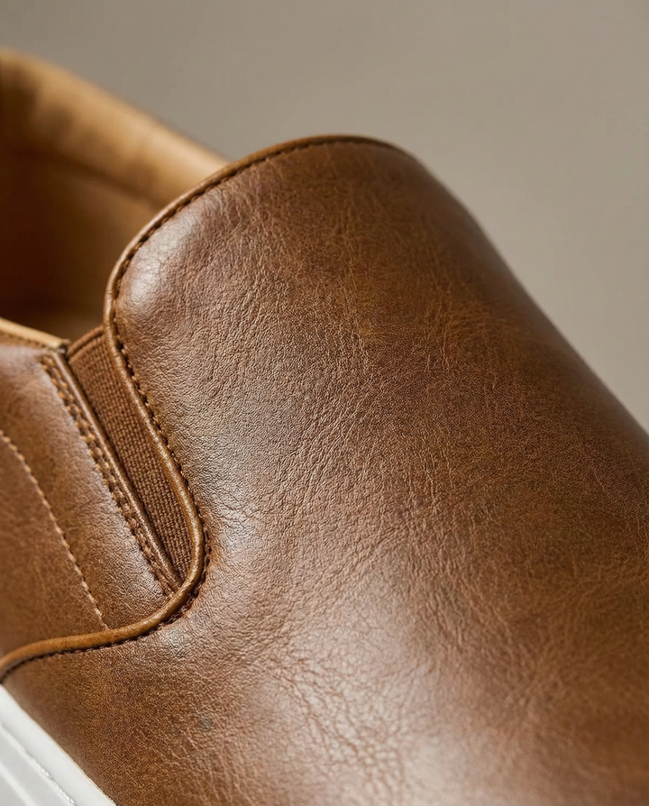 Finn | Eleganter Slip mit sanfter Kontur
