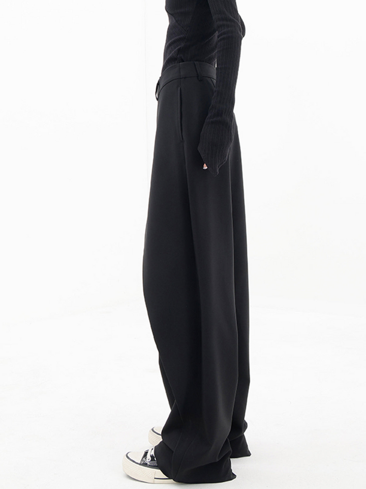 Lena | Asymmetrische Baggyhose mit modernem Look