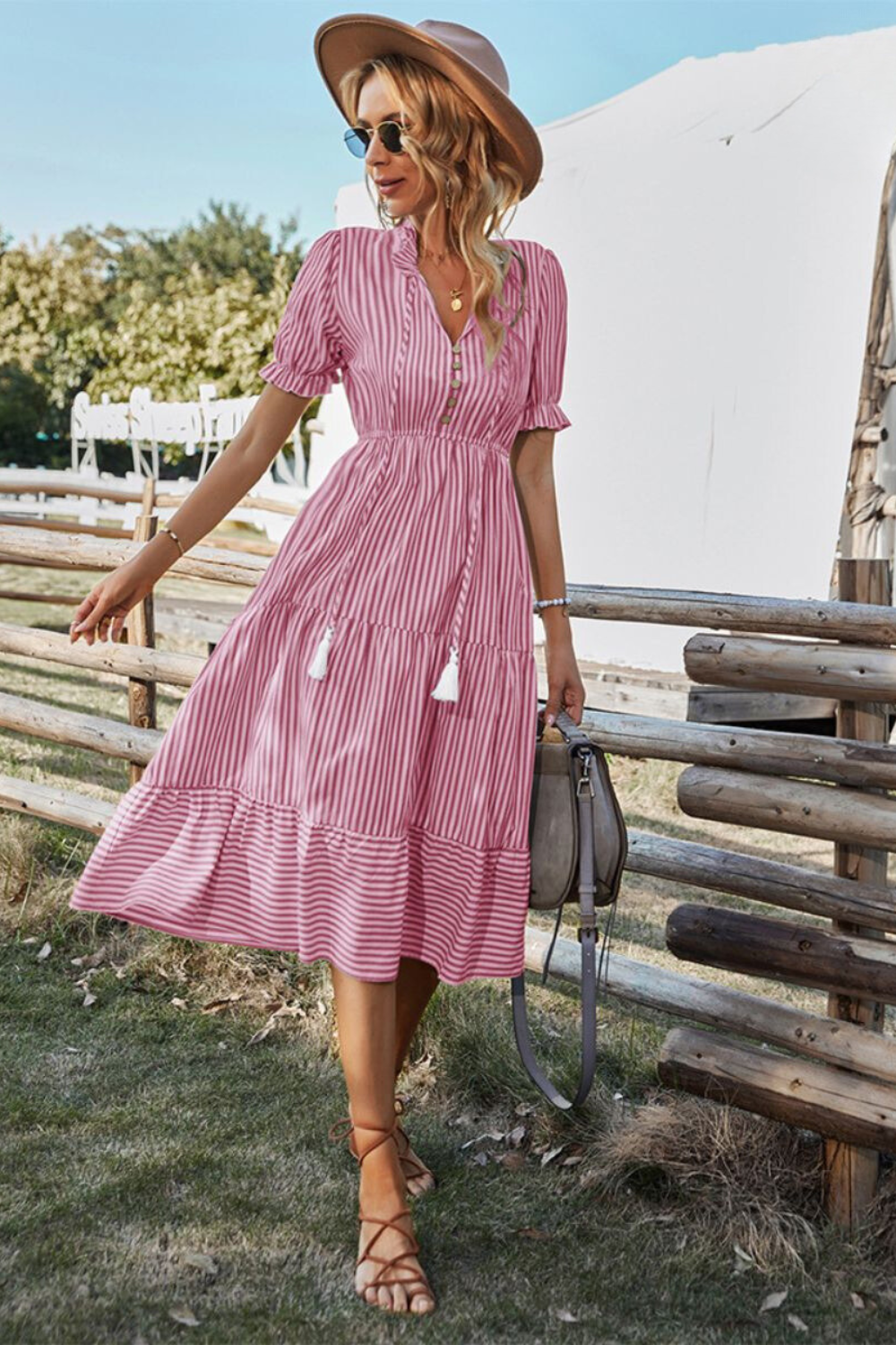 Sara's Sommerkleid für sonnige Tage mit femininer Note