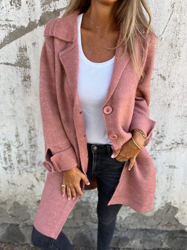 Olivia | Langer Mantel mit Aufschlägen für den Herbst