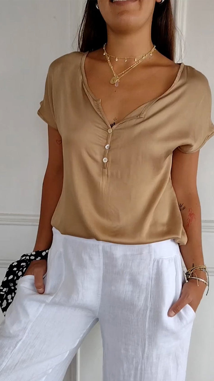 Juliette Bequemes T-Shirt mit V-Ausschnitt