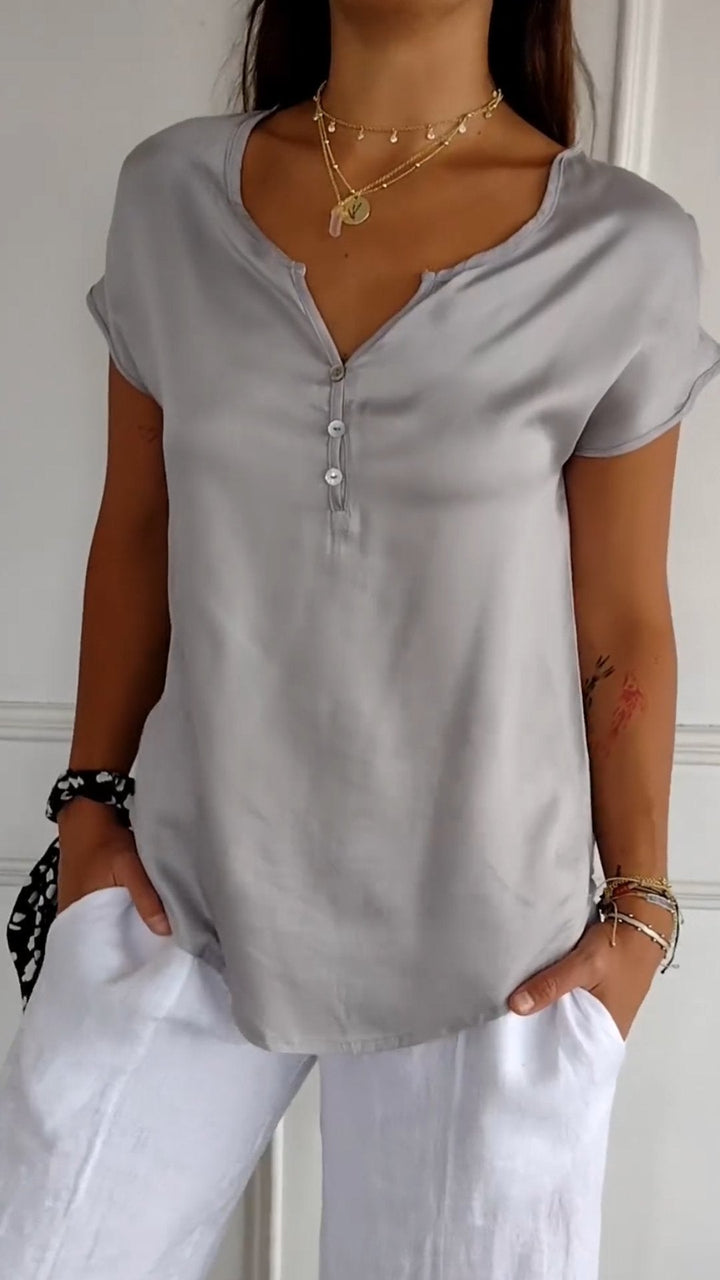 Juliette Bequemes T-Shirt mit V-Ausschnitt