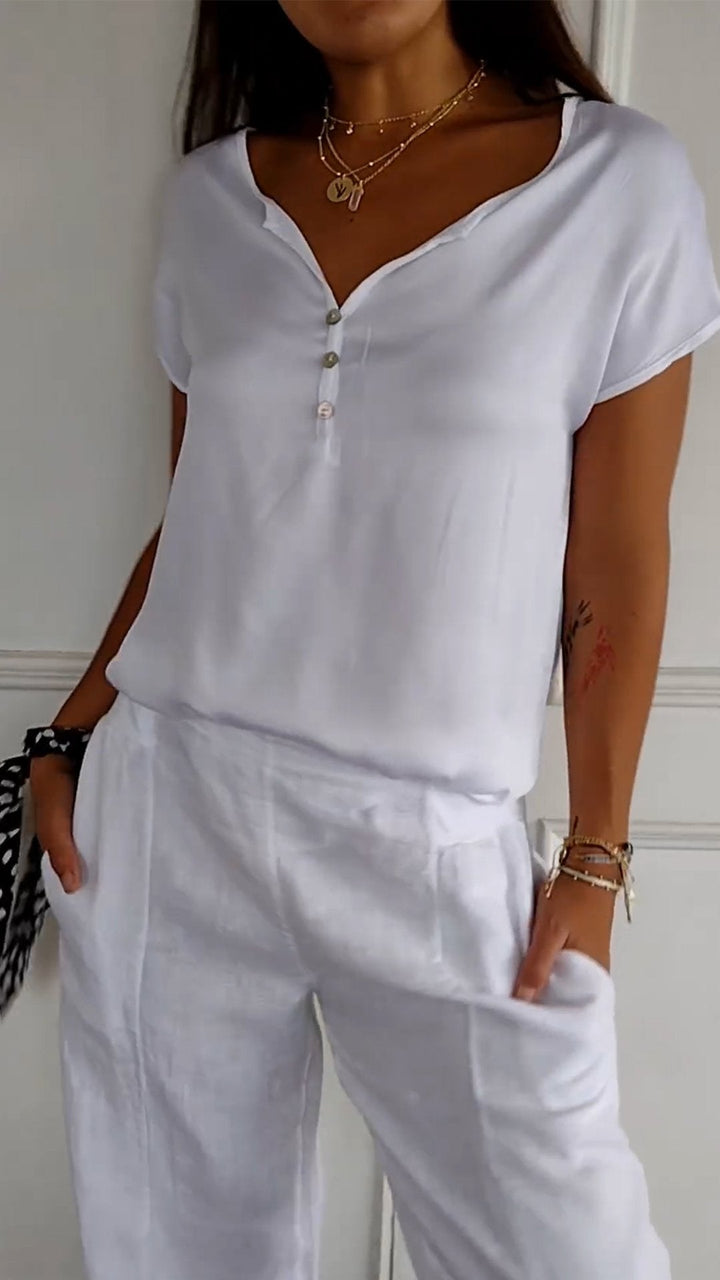 Juliette Bequemes T-Shirt mit V-Ausschnitt