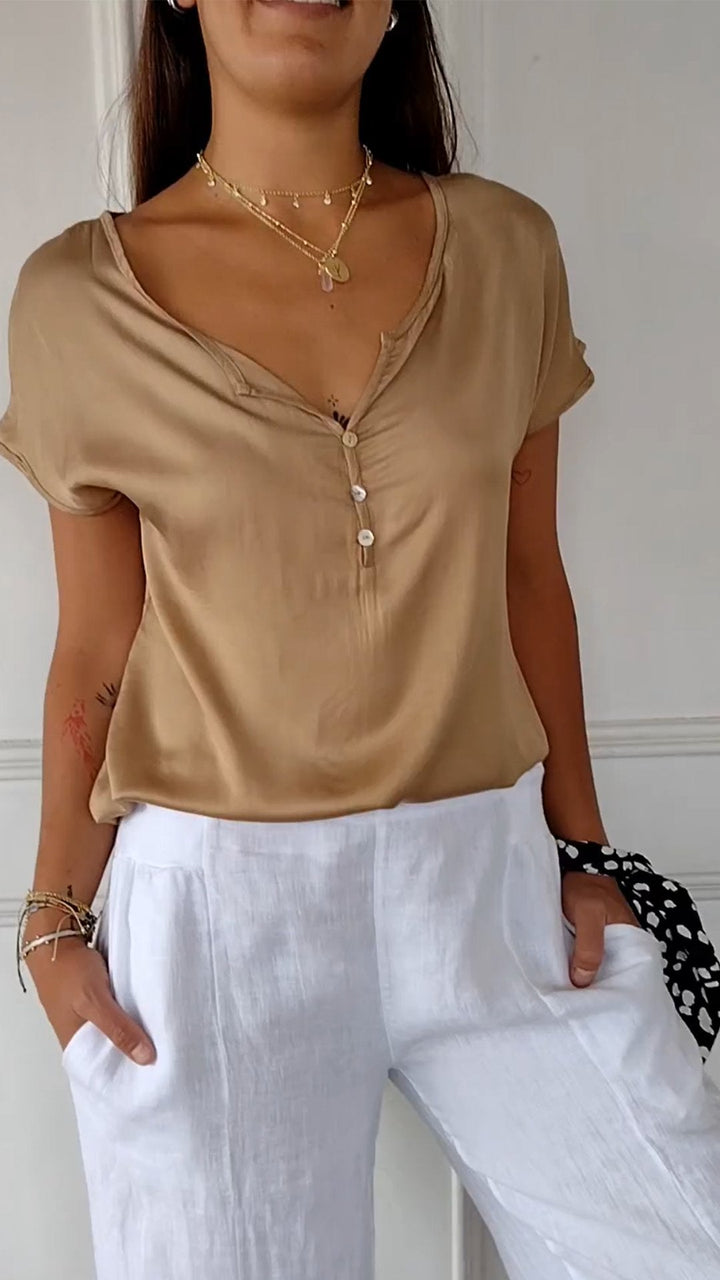 Juliette Bequemes T-Shirt mit V-Ausschnitt