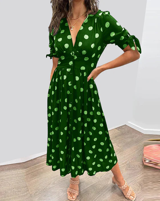 Elisa | Gepunktetes Kleid mit tiefem Ausschnitt und Charme