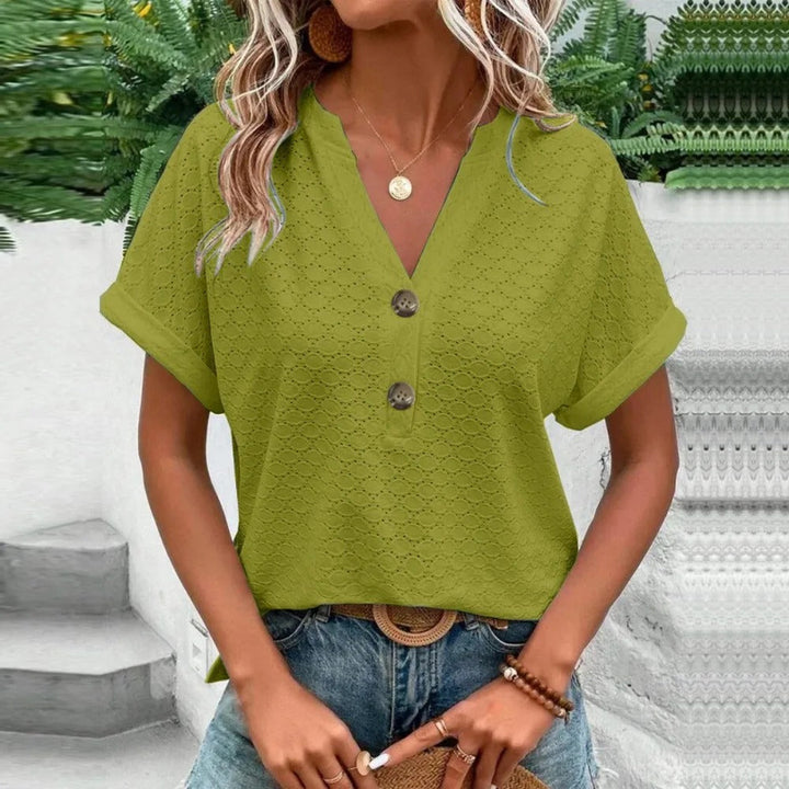 V-Ausschnitt Shirt für Damen in modernem Look