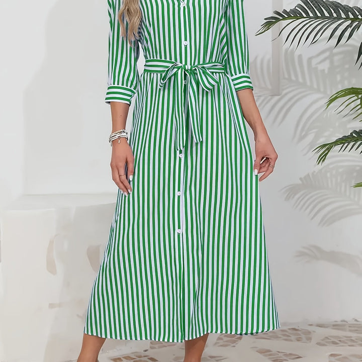 Livia | Zeitloses Hemdkleid mit modischem Gürtel