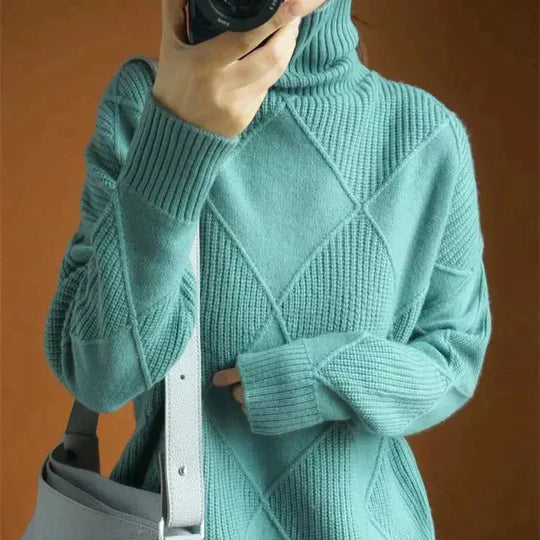 OLIVIA | STYLISCHER ROLLKRAGENPULLOVER