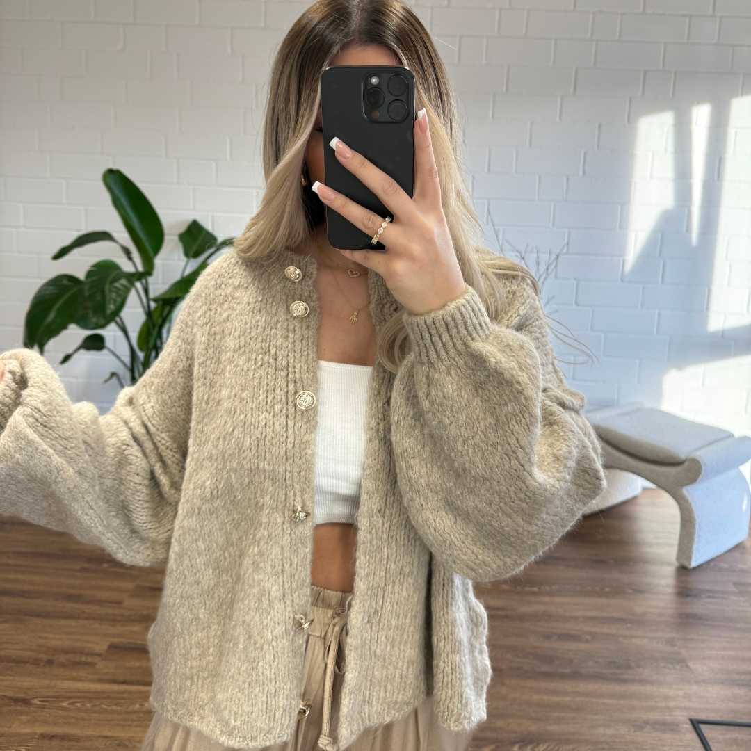 Chiara | Übergroße Damenstrickjacke mit Taschen