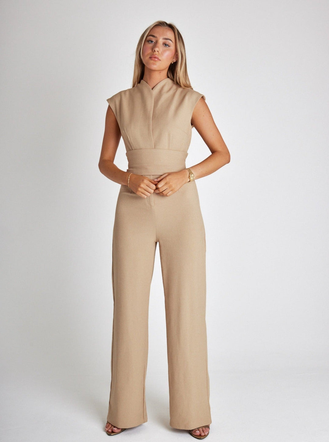 Eleganter Jumpsuit mit taillierter Passform