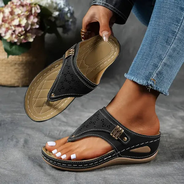 Laura | Ergonomische orthopädische Sandalen