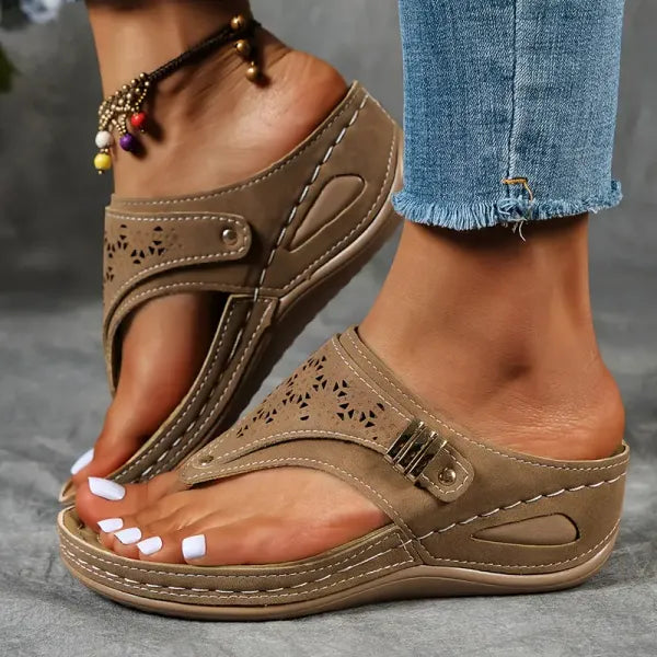 Laura | Ergonomische orthopädische Sandalen