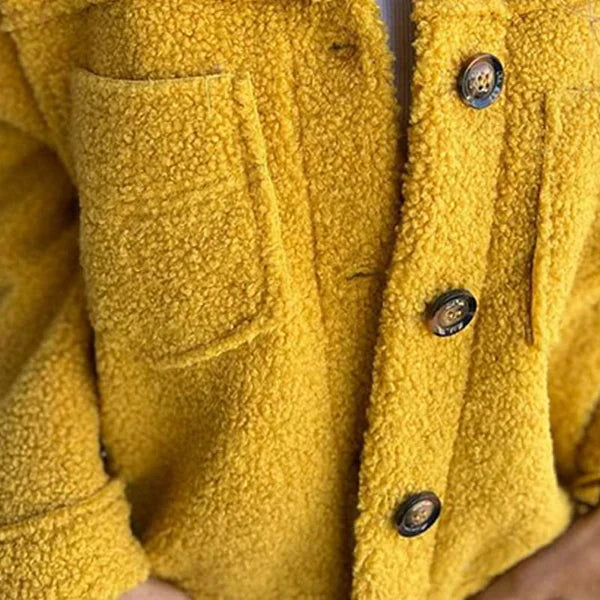 Priska | Kurze Wolljacke mit elegantem Aufschlag