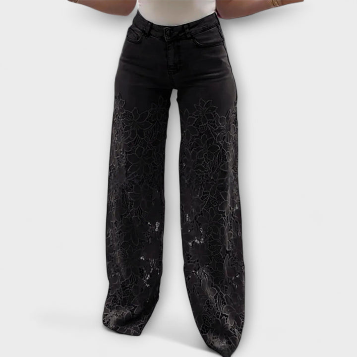 Claudia | Trendige Jeans Damen mit Patchwork und Spitze